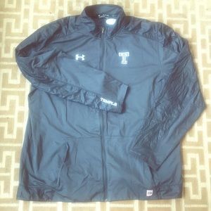 Temple under Armour jacket